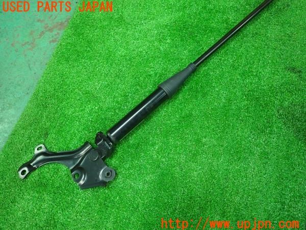 3UPJ=9229320702]レクサス CT200(ZWA10)純正 フロントパフォーマンスダンパー 中古_4