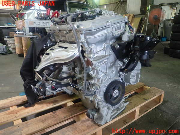 1UPJ-9229322010]レクサス・CT200h(ZWA10)エンジン 2ZR-FXE 中古_2