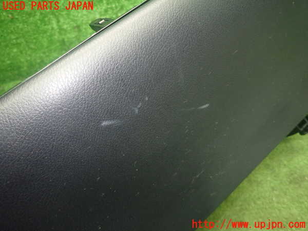 1UPJ-9229327516]レクサス・CT200h(ZWA10)グローブボックス1 中古_2