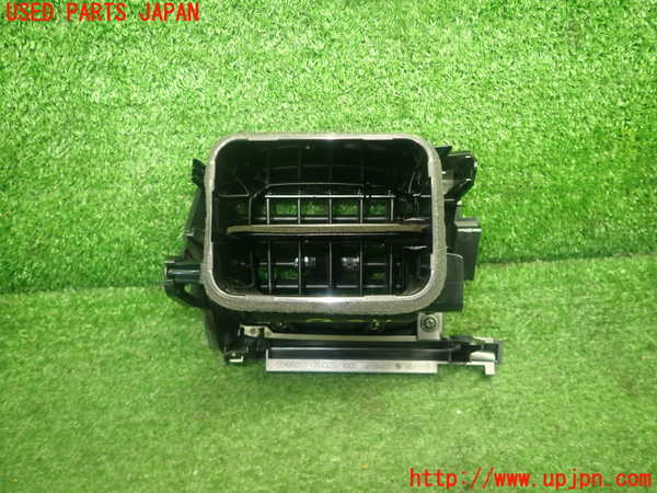 1UPJ-9229327526]レクサス・CT200h(ZWA10)エアコン吹き出し口1 (右) 中古_4