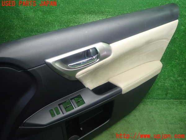 1UPJ-9229321234]レクサス・CT200h(ZWA10)右前ドア内張り 中古_2