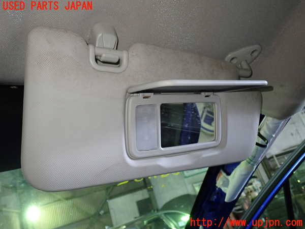 1UPJ-9229337625]レヴォーグ(VN5)室内サンバイザー右側 中古_3