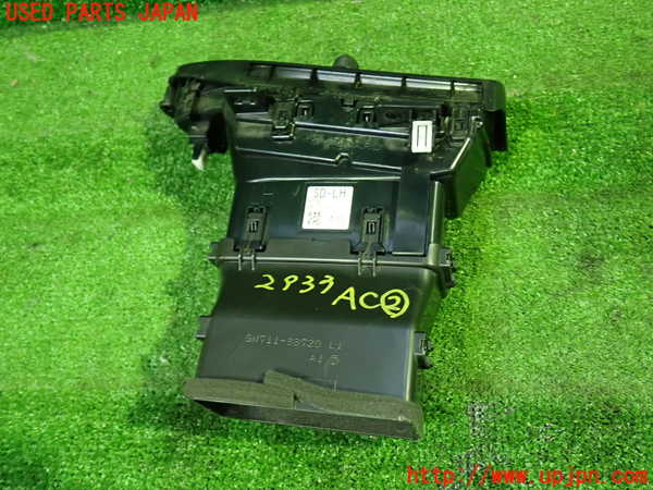 1UPJ-9229337527]レヴォーグ(VN5)エアコン吹き出し口2 中古_2