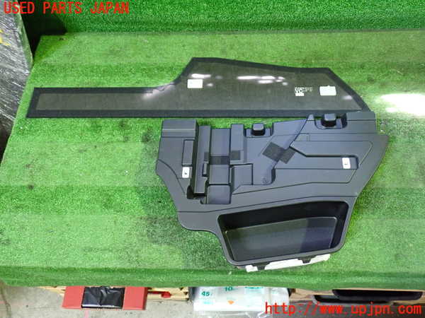 1UPJ-9229337773]レヴォーグ(VN5)ラゲッジトレイ3 中古_2