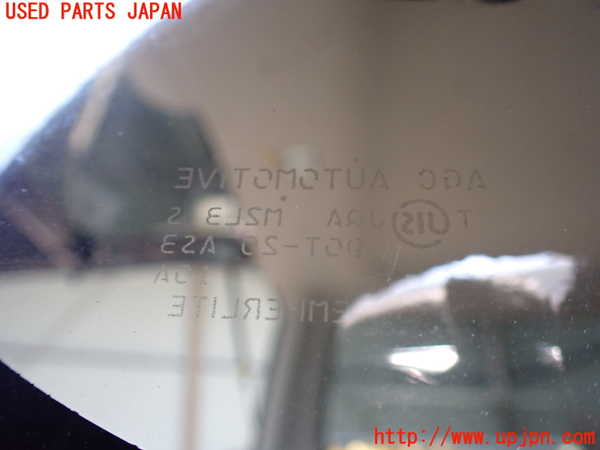 1UPJ-9229341380]NV350 キャラバン バン(VW2E26)右クォーターガラス M2L3 中古_3