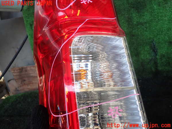 1UPJ-9229341536]NV350 キャラバン バン(VW2E26)左テールランプ 中古_3