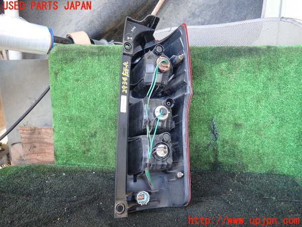 1UPJ-9229341536]NV350 キャラバン バン(VW2E26)左テールランプ 中古_4