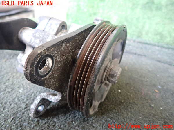 1UPJ-9229344250]NV350 キャラバン バン(VW2E26)パワステポンプ 中古_3
