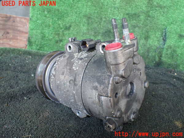 1UPJ-9229346025]NV350 キャラバン バン(VW2E26)エアコンコンプレッサー 中古_2