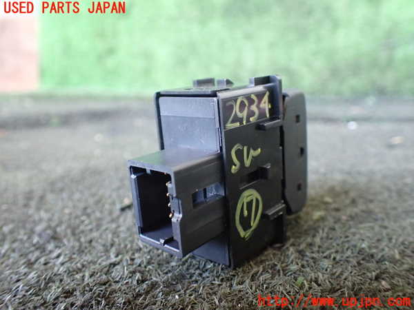 1UPJ-9229346312]NV350 キャラバン バン(VW2E26)スイッチ7 (REAR　HEATER) 中古_2