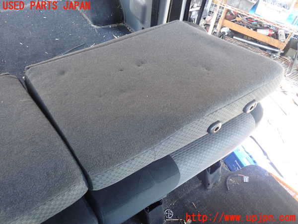 1UPJ-9229347175]NV350 キャラバン バン(VW2E26)左2列目シート 中古_4