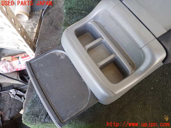 1UPJ-9229347540]NV350 キャラバン バン(VW2E26)センターコンソール 中古_2