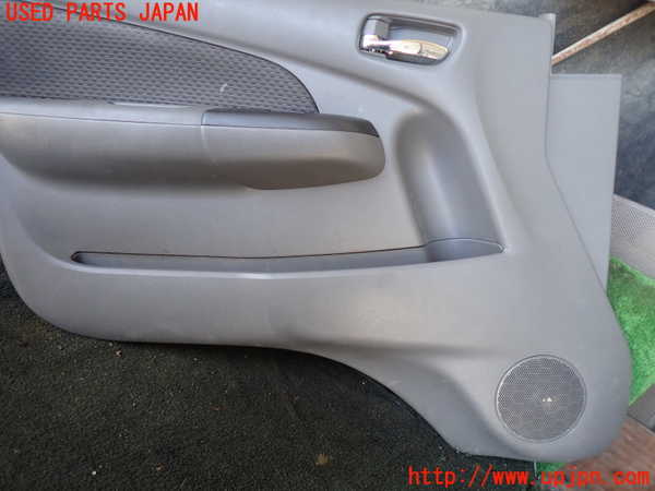 1UPJ-9229341264]NV350 キャラバン バン(VW2E26)左前ドア内張り 中古_3