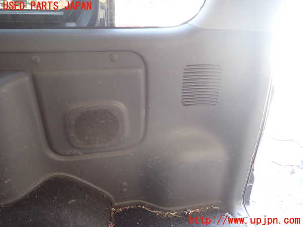 1UPJ-9229347675]NV350 キャラバン バン(VW2E26)右リアピラートリム 中古_3