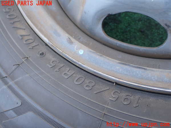 1UPJ-9229349027]NV350 キャラバン バン(VW2E26)タイヤ　ホイール　1本② 195/80R15 中古_2