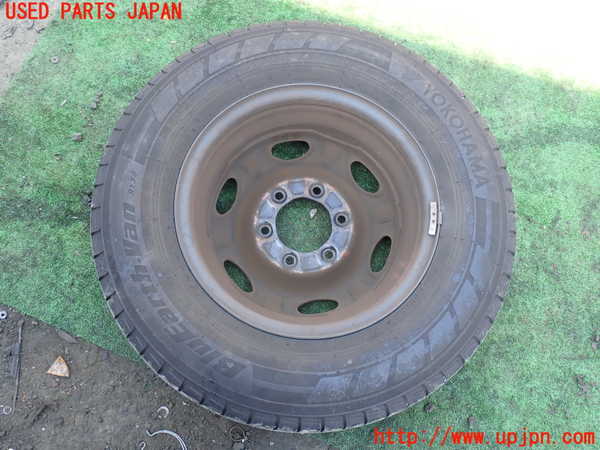 1UPJ-9229349027]NV350 キャラバン バン(VW2E26)タイヤ　ホイール　1本② 195/80R15 中古_3