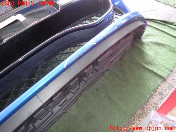 2UPJ-9229351010]ルノー・ルーテシア(RF4C)フロントバンパー 中古_4