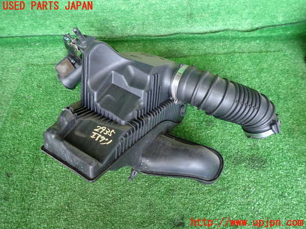 2UPJ-9229352560]ルノー・ルーテシア(RF4C)エアクリーナーボックス 中古_2