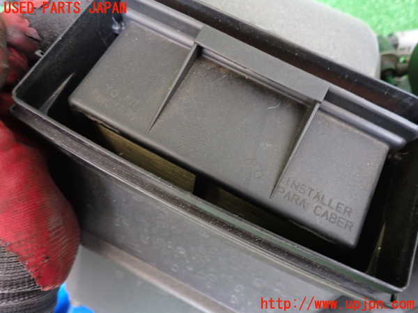 2UPJ-9229352560]ルノー・ルーテシア(RF4C)エアクリーナーボックス 中古_3