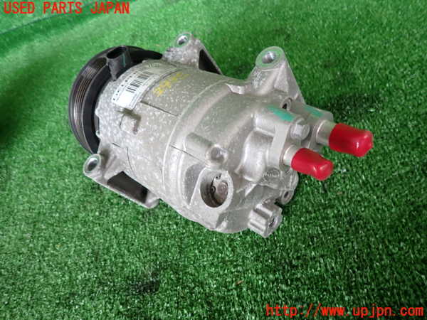 2UPJ-9229356025]ルノー・ルーテシア(RF4C)エアコンコンプレッサー 中古_2