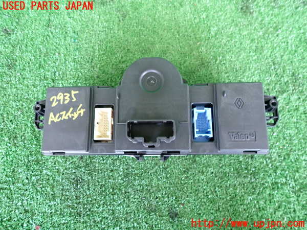 2UPJ-9229356066]ルノー・ルーテシア(RF4C)エアコンスイッチ1 中古_2