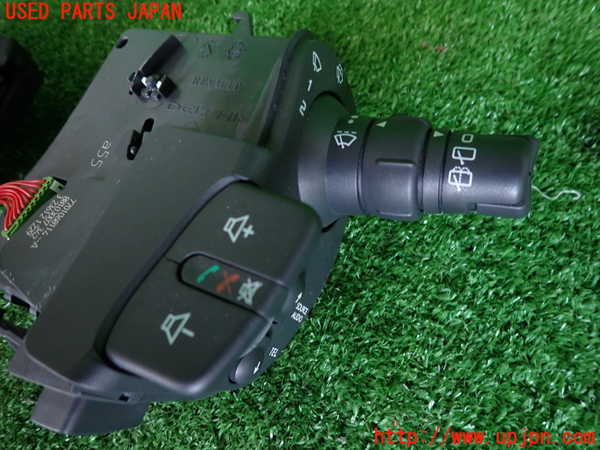 2UPJ-9229356720]ルノー・ルーテシア(RF4C)コンビネーションスイッチ 中古_2