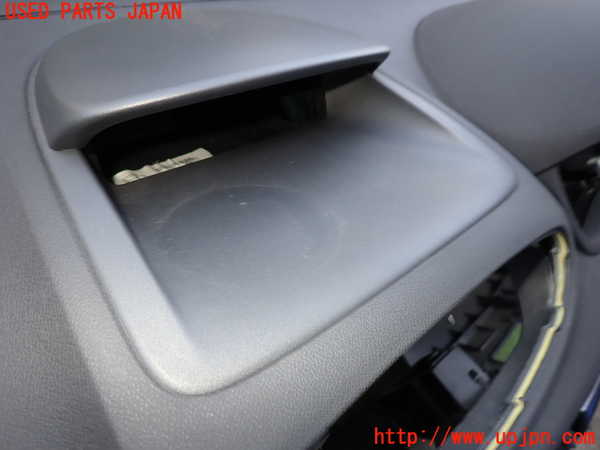 2UPJ-9229357505]ルノー・ルーテシア(RF4C)ダッシュボード 中古_3