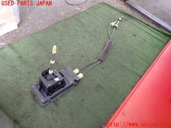 2UPJ-9229357560]ルノー・ルーテシア(RF4C)MTシフトレバー 中古_2