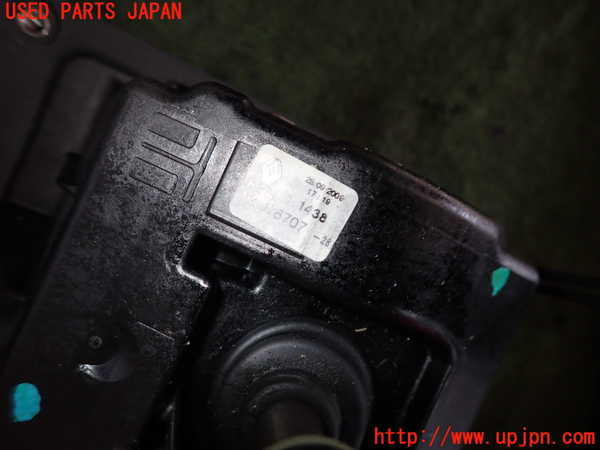 2UPJ-9229357560]ルノー・ルーテシア(RF4C)MTシフトレバー 中古_3