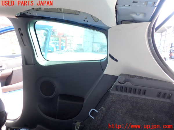 2UPJ-9229357675]ルノー・ルーテシア(RF4C)右リアピラートリム 中古_2