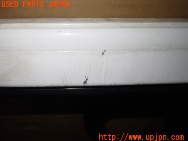 3UPJ=9229380012]スープラ GTツインターボ(GA70)純正 リアセンターガーニッシュ リアガーニッシュ 中古_4