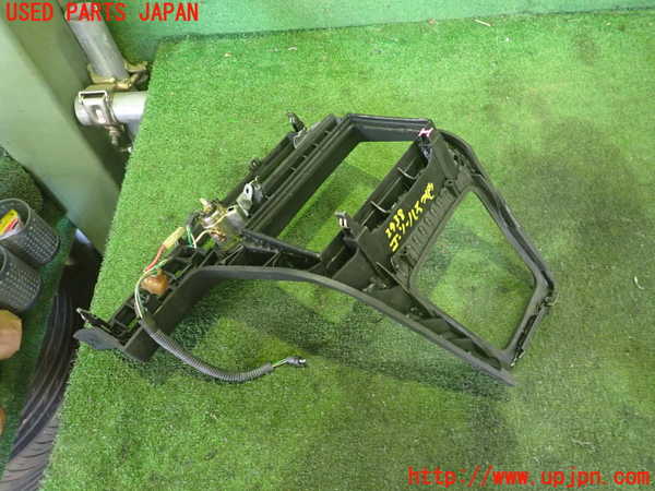 2UPJ-9229387549]スープラ(GA70)コンソール 中古_2