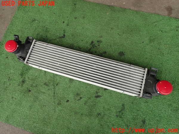 2UPJ-9229392451]ボルボ・XC60(DB4204TXC)インタークーラー1 中古_2