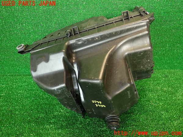 2UPJ-9229392560]ボルボ・XC60(DB4204TXC)エアクリーナーボックス 中古_4