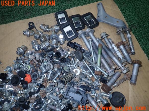 3UPJ=9229400720]レクサス RX450(GYL10W)ネジ・ナット・ステー類 セット ジャンク_2