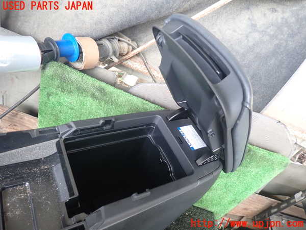 1UPJ-9229407540]レクサス・RX450h(GYL10W)センターコンソール 中古_2