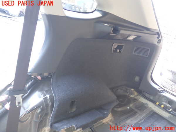 1UPJ-9229407675]レクサス・RX450h(GYL10W)右リアピラートリム 中古_3