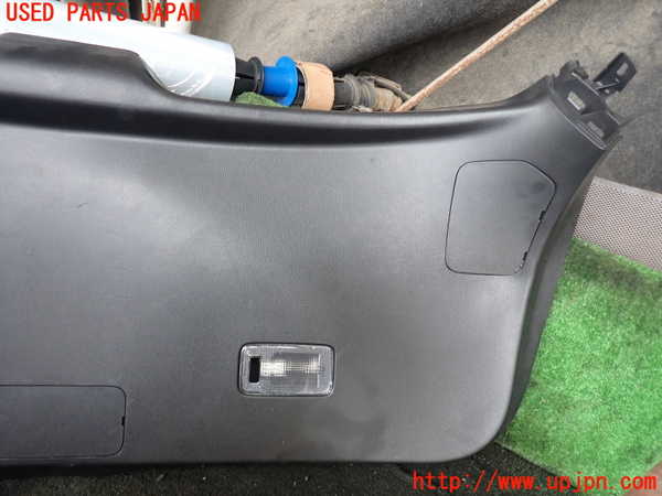 1UPJ-9229421578]CX-8(KG2P)バックドア内張り 中古_2