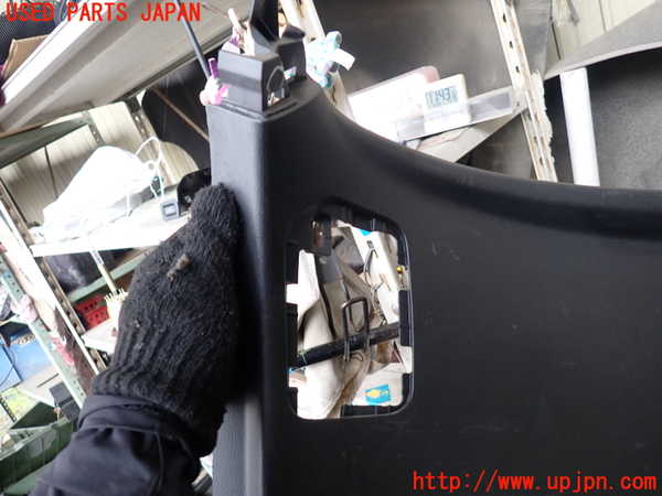 1UPJ-9229421578]CX-8(KG2P)バックドア内張り 中古_3