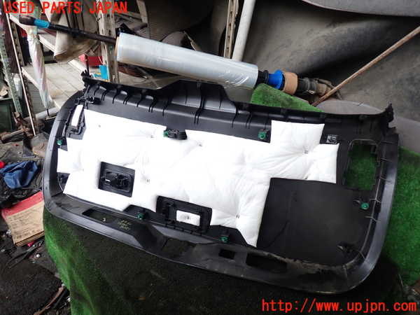 1UPJ-9229421578]CX-8(KG2P)バックドア内張り 中古_4