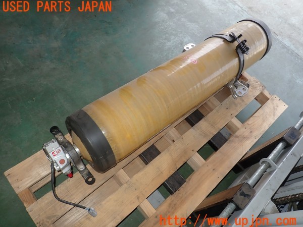 3UPJ=9229430113]MIRAI(ミライ) Z (JPD20)純正 ハイドロジェンタンク① 水素タンク ボンベ 燃料 フロント側 中古_2