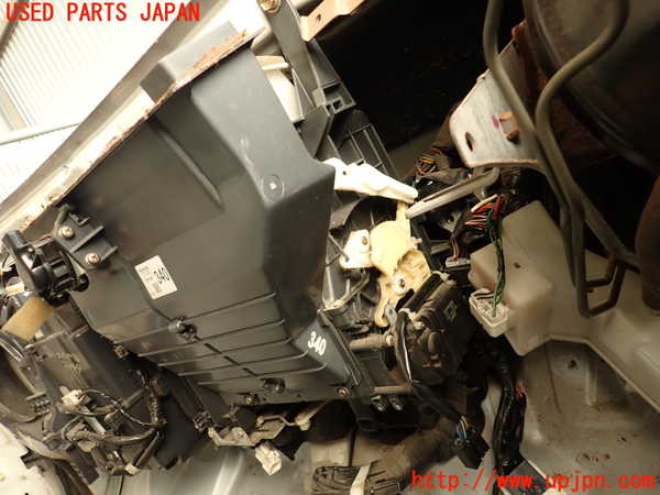 2UPJ-9229446081]ハイエースワゴン100系(KZH106W)エバポレーター1 中古_2