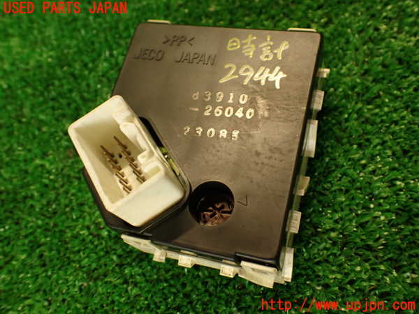 2UPJ-9229447850]ハイエースワゴン100系(KZH106W)時計 中古_3