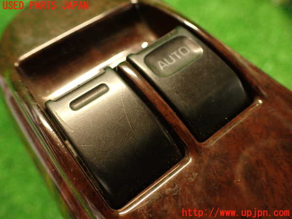 2UPJ-9229446240]ハイエースワゴン100系(KZH106W)右前パワーウィンドウスイッチ 中古_2