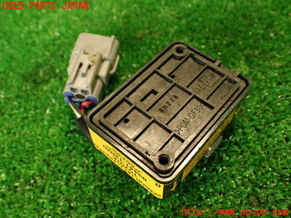 2UPJ-9229446381]ハイエースワゴン100系(KZH106W)センサー1 中古_2