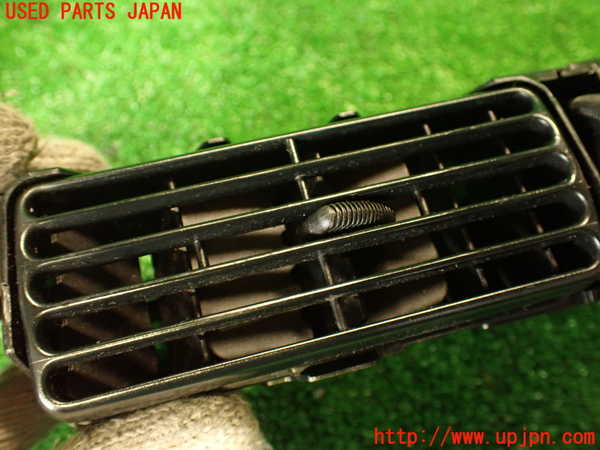 2UPJ-9229447526]ハイエースワゴン100系(KZH106W)エアコン吹き出し口1 ジャンク品 中古_3