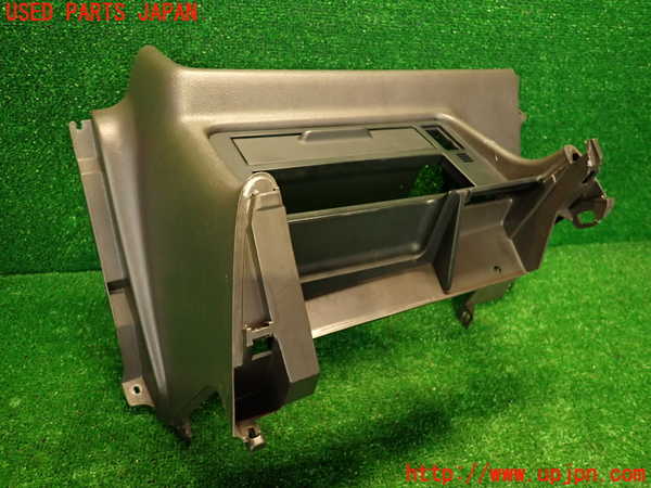 2UPJ-9229447549]ハイエースワゴン100系(KZH106W)コンソール 中古_2