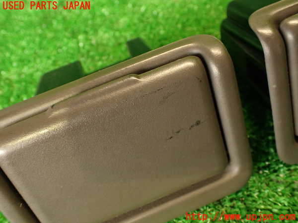 2UPJ-9229447822]ハイエースワゴン100系(KZH106W)灰皿2 中古_2