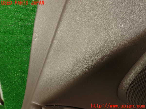 2UPJ-9229441234]ハイエースワゴン100系(KZH106W)右前ドア内張り 中古_2