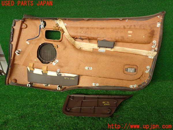 2UPJ-9229441264]ハイエースワゴン100系(KZH106W)左前ドア内張り 中古_5